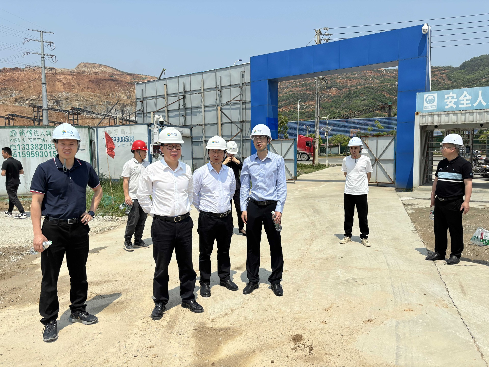 市永利集团集团领导深入市永利集团项目开展五一节前安全检查，，，，，，，赖海澜拍摄1_new.jpg
