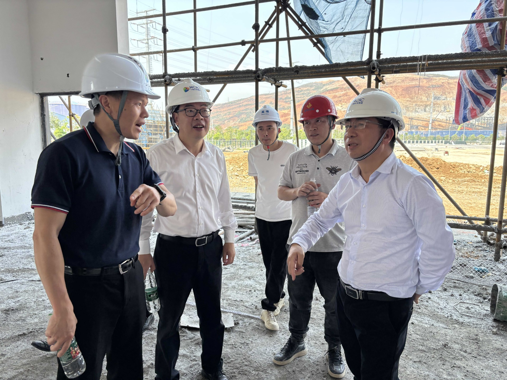 市永利集团集团领导深入市永利集团项目开展五一节前安全检查，，，，，，，赖海澜拍摄2_new.jpg